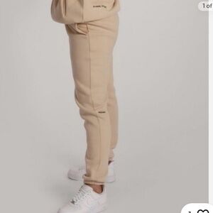 Meshki Unisex Joggers in Cream Size Small